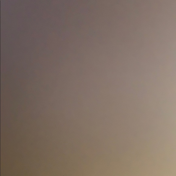 Meet your Posher, Margaux - Picture 1 of 1